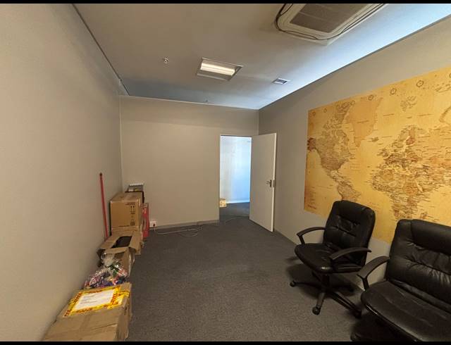 1,154M² WAREHOUSE TO LET IN AIRPORT INDUSTRIA